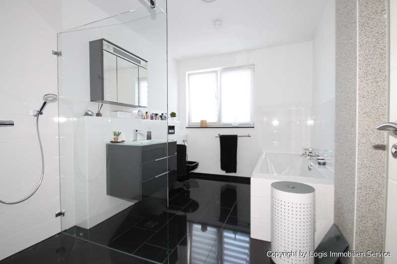 Bad Obergeschoss (Bild 1)